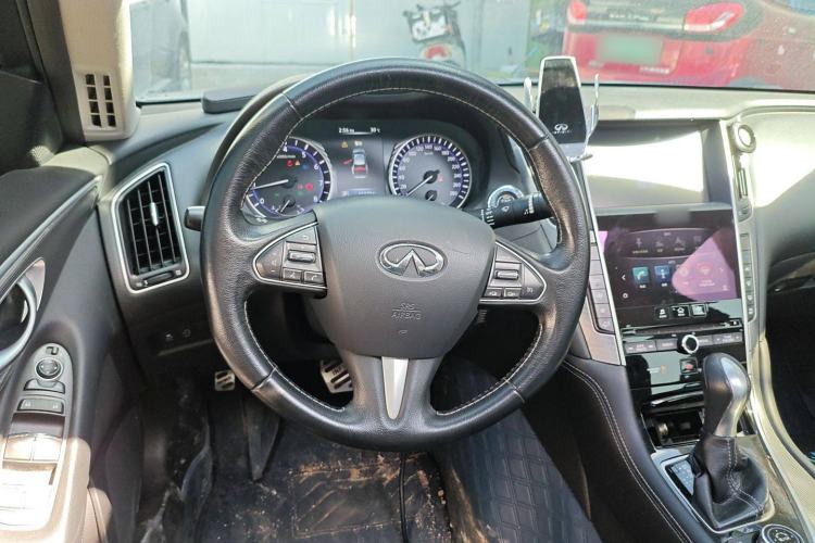 Used Infiniti Q50L 2015 2.0T Enjoyment Edition Steering Wheel