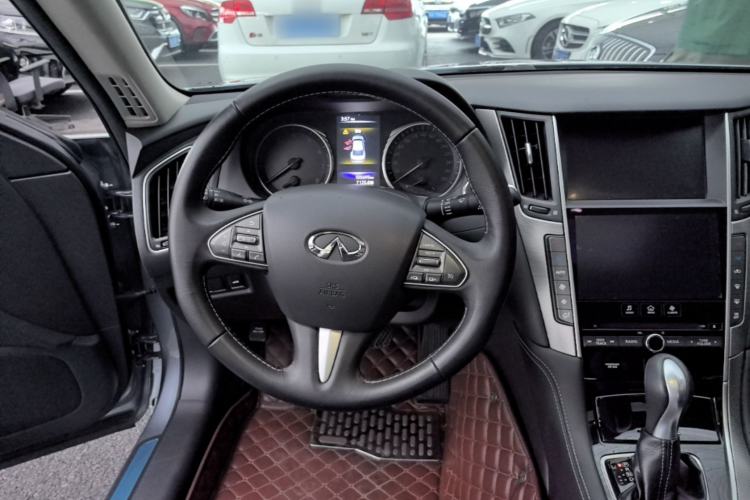 Used Infiniti Q50L 2015 2.0T Enjoyment Edition Steering Wheel