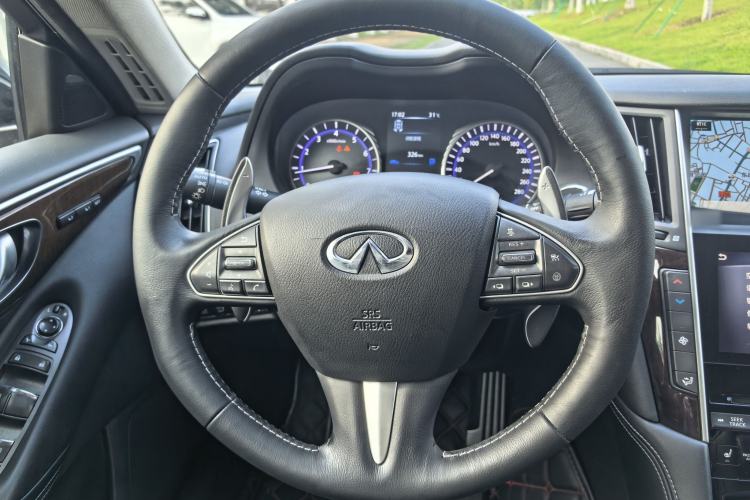 Used Infiniti Q50L 2015 2.0T Luxury Sport Edition Steering Wheel