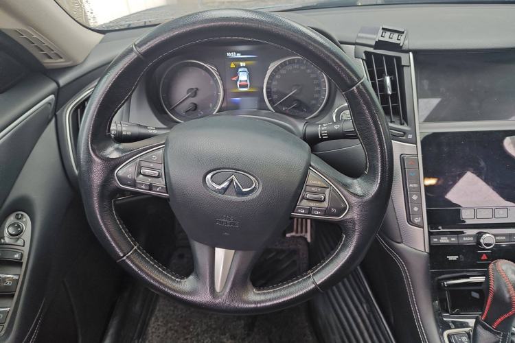 Used Infiniti Q50L 2015 2.0T Enjoyment Edition Steering Wheel