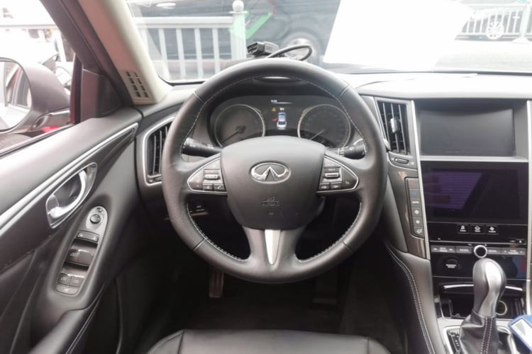Used Infiniti Q50L 2015 2.0T Comfort Edition Steering Wheel