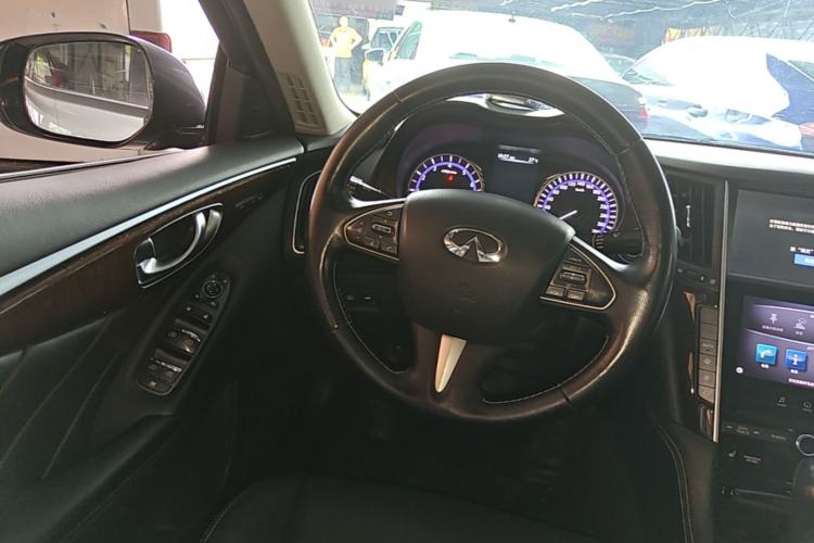 Used Infiniti Q50L 2015 2.0T Luxury Edition Steering Wheel