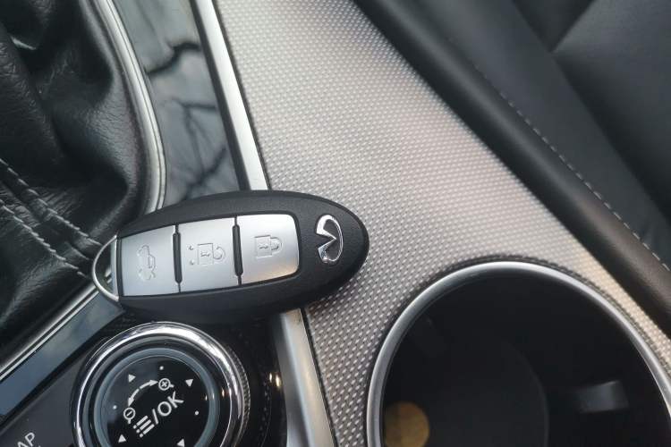 Used Infiniti Q50L 2015 2.0T Enjoyment Edition Vehicle Key