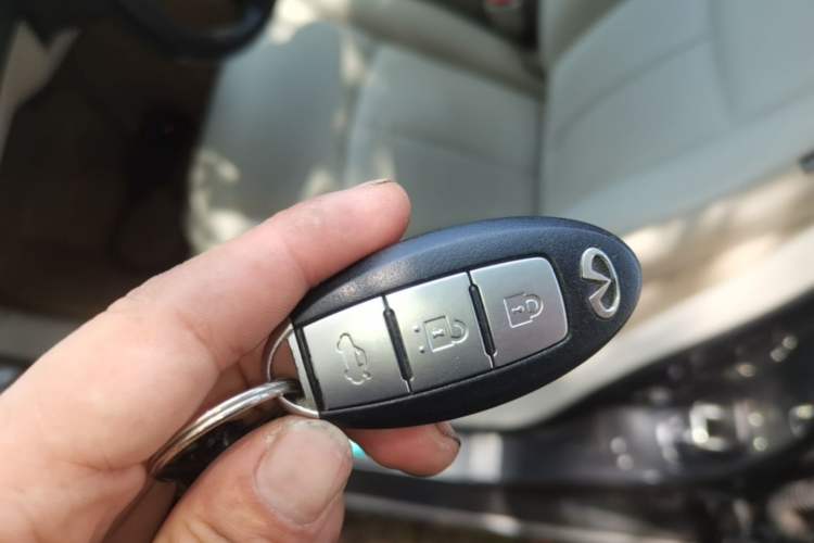 Used Infiniti Q50L 2015 2.0T Enjoyment Edition Vehicle Key