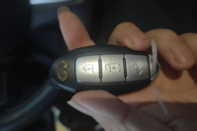 Used Infiniti Q50L 2015 2.0T Enjoyment Edition Vehicle Key