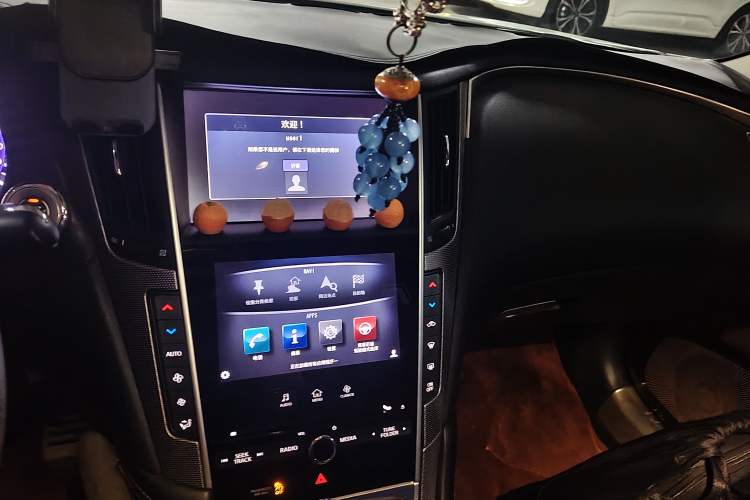 Used Infiniti Q50L 2015 2.0T Enjoyment Edition Audio And AC Panel