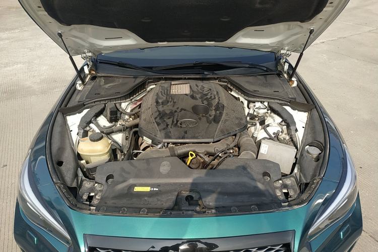 Used Infiniti Q50L 2015 2.0T Sport Edition Engine Bay