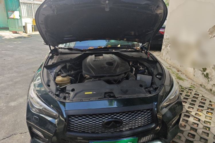 Used Infiniti Q50L 2015 2.0T Sport Edition Engine Bay