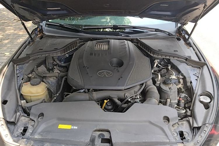 Used Infiniti Q50L 2015 2.0T Luxury Edition Engine Bay
