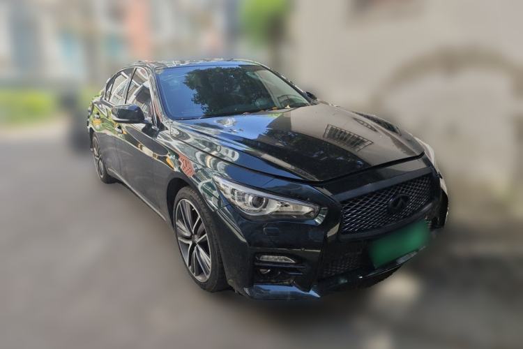 Used Infiniti Q50L 2015 2.0T Sport Edition Front Right 45 Deg