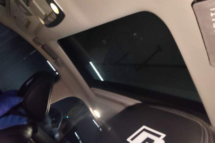 Used Infiniti Q50L 2015 2.0T Enjoyment Edition Headliner