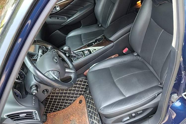 Used Infiniti Q50L 2015 2.0T Luxury Edition Left Front Seat