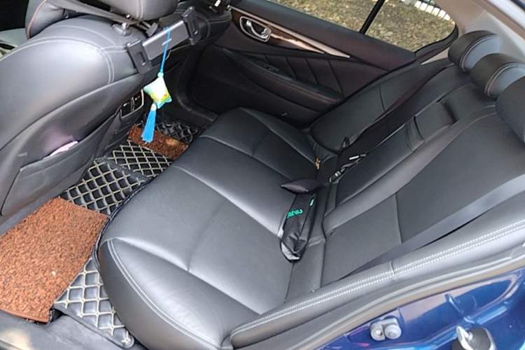 Used Infiniti Q50L 2015 2.0T Luxury Edition Left Rear Seat