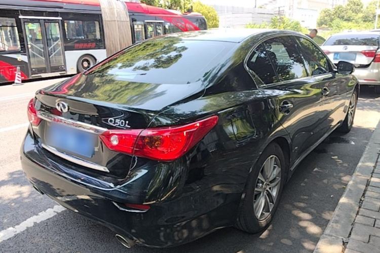 Used Infiniti Q50L 2015 2.0T Luxury Edition Rear Right 45 Deg