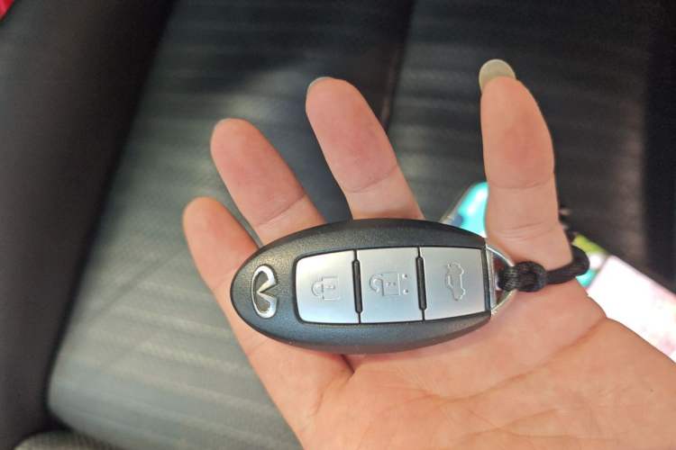 Used Infiniti Q50L 2015 2.0T Sport Edition Vehicle Key