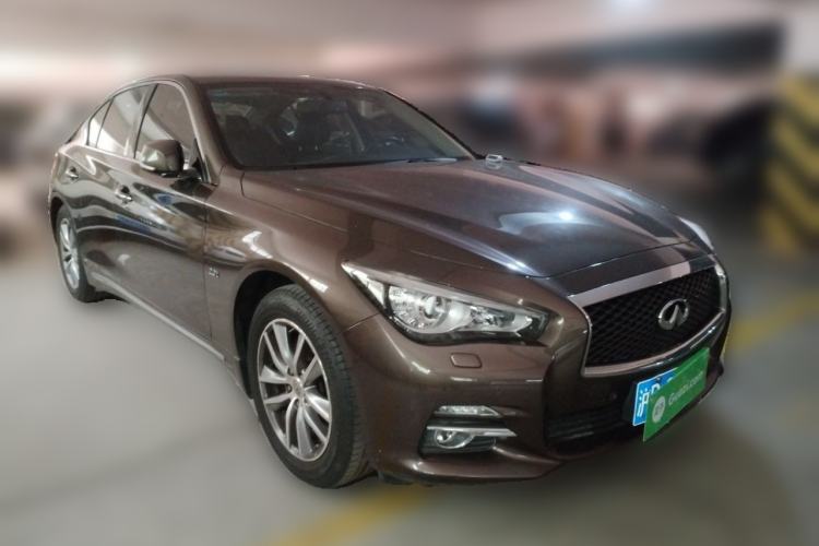Used Infiniti Q50L 2015 2.0T Enjoyment Edition Front Right 45 Deg