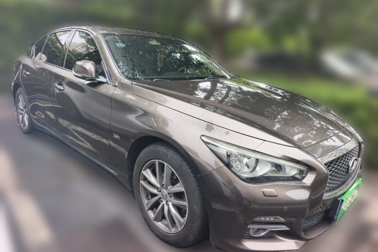 Used Infiniti Q50L 2015 2.0T Enjoyment Edition Front Right 45 Deg