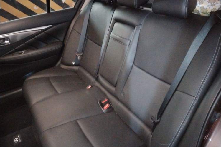 Used Infiniti Q50L 2015 2.0T Enjoyment Edition Left Rear Seat