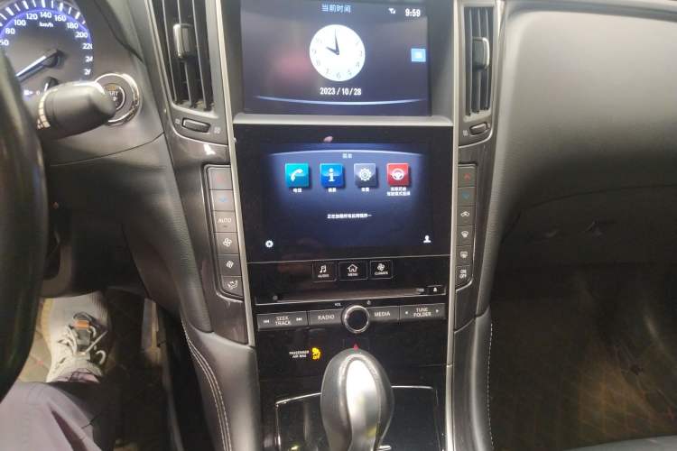 Used Infiniti Q50L 2015 2.0T Comfort Edition Audio And AC Panel
