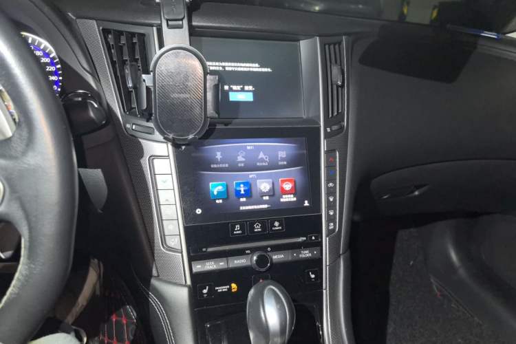 Used Infiniti Q50L 2015 2.0T Sport Edition Audio And AC Panel