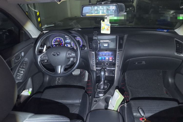 Used Infiniti Q50L 2015 2.0T Sport Edition Center Console