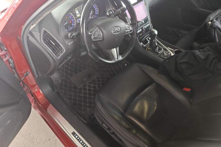 Used Infiniti Q50L 2015 2.0T Luxury Edition Driver Seat