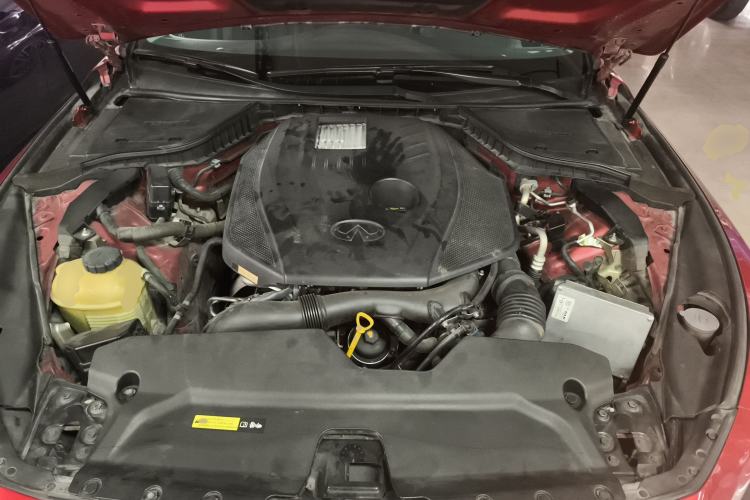 Used Infiniti Q50L 2015 2.0T Luxury Sport Edition Engine Bay