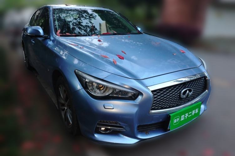 Used Infiniti Q50L 2015 2.0T Enjoyment Edition Front Right 45 Deg