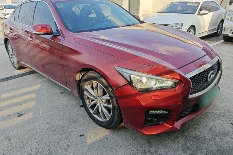 Used Infiniti Q50L 2015 2.0T Enjoyment Edition Front Right 45 Deg