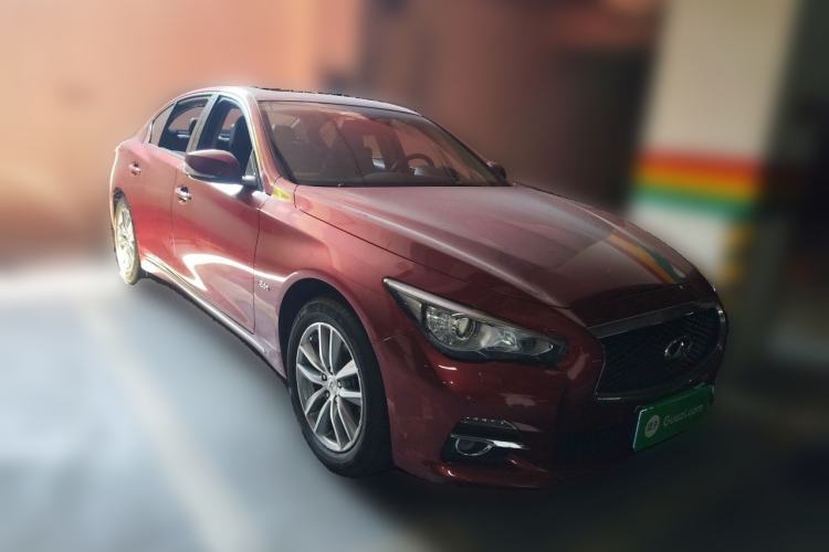 Used Infiniti Q50L 2015 2.0T Enjoyment Edition Front Right 45 Deg