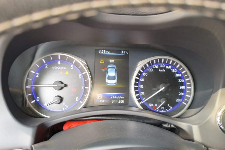 Used Infiniti Q50L 2015 2.0T Enjoyment Edition Instrument Cluster