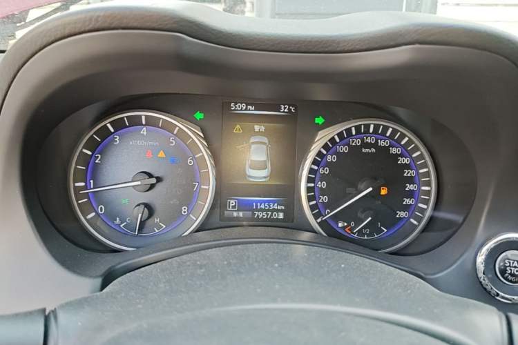 Used Infiniti Q50L 2015 2.0T Enjoyment Edition Instrument Cluster