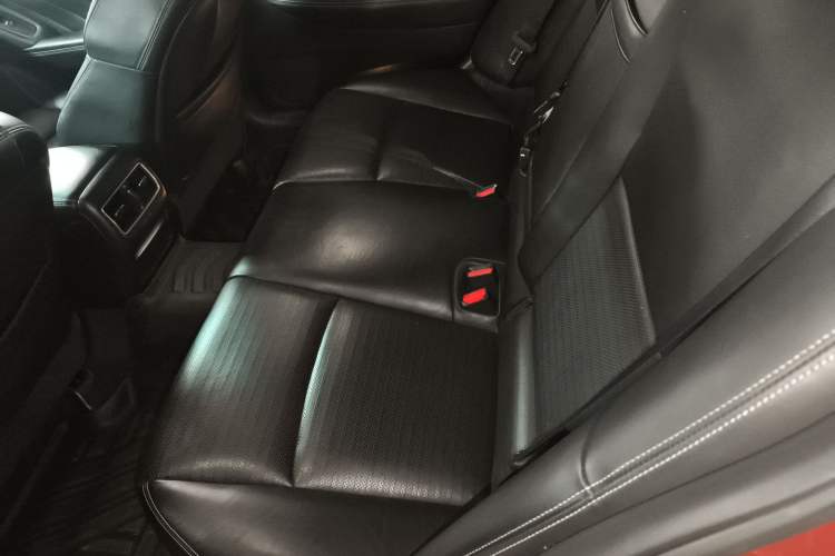 Used Infiniti Q50L 2015 2.0T Luxury Sport Edition Interior 4