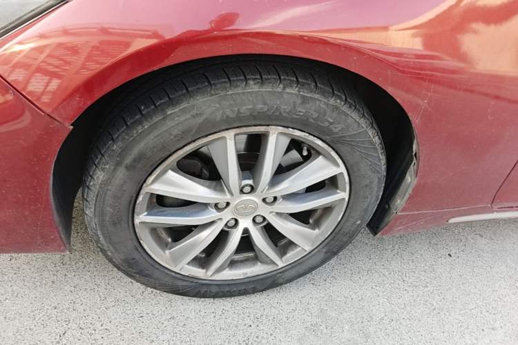 Used Infiniti Q50L 2015 2.0T Enjoyment Edition Left Front Wheel Hub