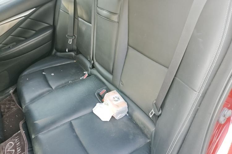 Used Infiniti Q50L 2015 2.0T Enjoyment Edition Left Rear Seat