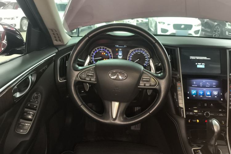 Used Infiniti Q50L 2015 2.0T Luxury Sport Edition Steering Wheel