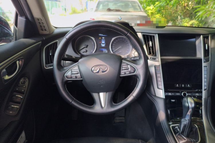 Used Infiniti Q50L 2015 2.0T Enjoyment Edition Steering Wheel
