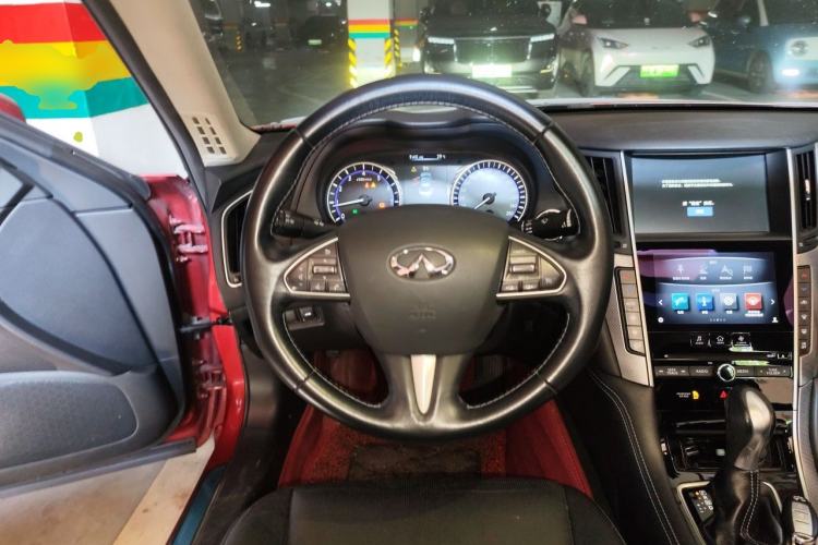 Used Infiniti Q50L 2015 2.0T Enjoyment Edition Steering Wheel