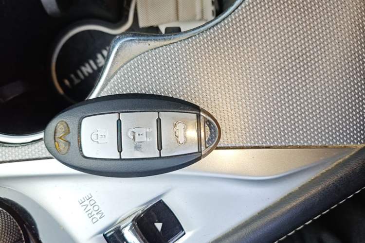 Used Infiniti Q50L 2015 2.0T Enjoyment Edition Vehicle Key