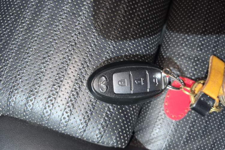 Used Infiniti Q50L 2015 2.0T Sport Edition Vehicle Key