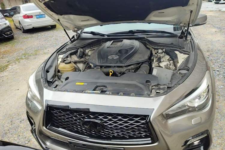 Used Infiniti Q50L 2015 2.0T Sport Edition Engine Bay