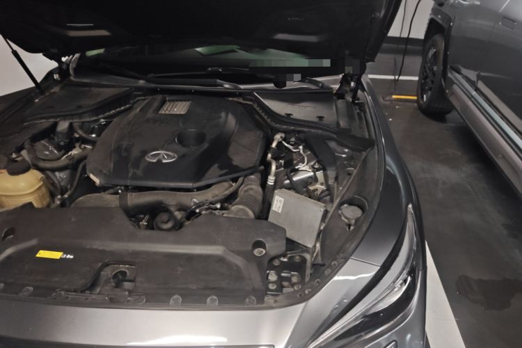 Used Infiniti Q50L 2015 2.0T Sport Edition Engine Bay Left