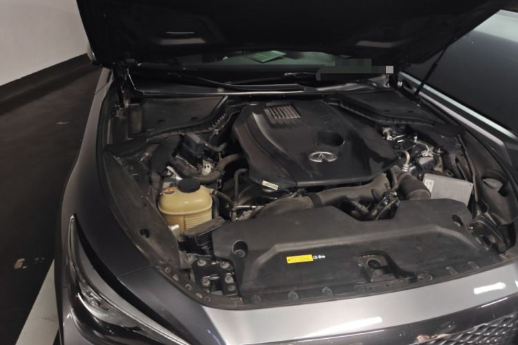 Used Infiniti Q50L 2015 2.0T Sport Edition Engine Bay Right