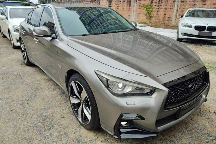 Used Infiniti Q50L 2015 2.0T Sport Edition Front Right 45 Deg