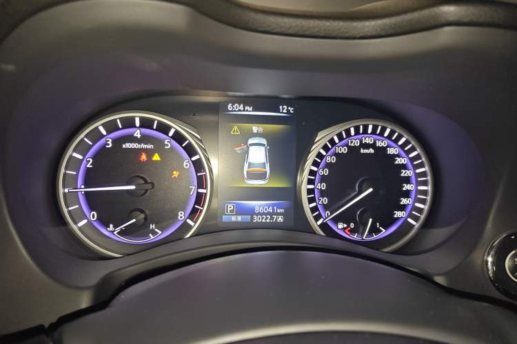 Used Infiniti Q50L 2015 2.0T Sport Edition Instrument Cluster