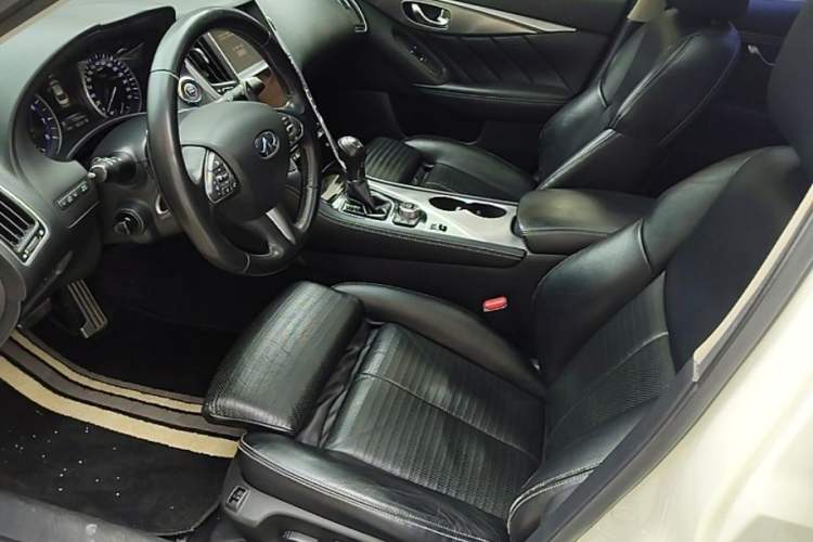 Used Infiniti Q50L 2015 2.0T Sport Edition Left Front Seat