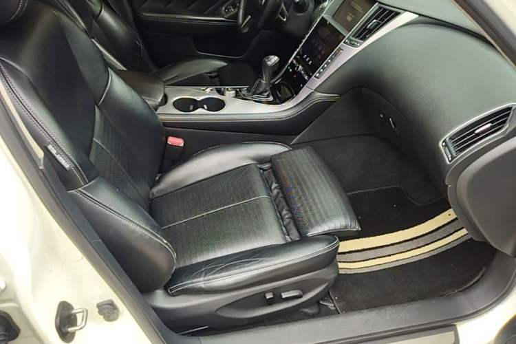 Used Infiniti Q50L 2015 2.0T Sport Edition Right Front Seat