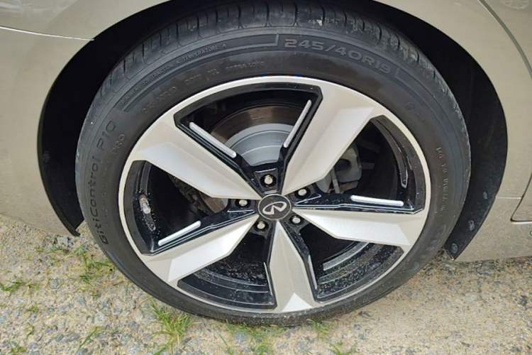 Used Infiniti Q50L 2015 2.0T Sport Edition Right Rear Wheel Hub