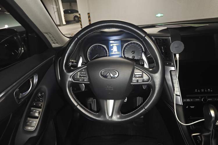 Used Infiniti Q50L 2015 2.0T Sport Edition Steering Wheel