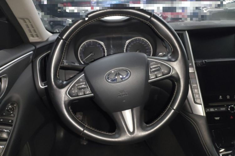 Used Infiniti Q50L 2015 2.0T Enjoyment Edition Steering Wheel